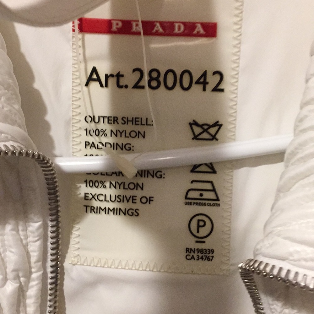 New with tags Prada jacket HOST PICK 🔥🔥 - Picture 2 of 8